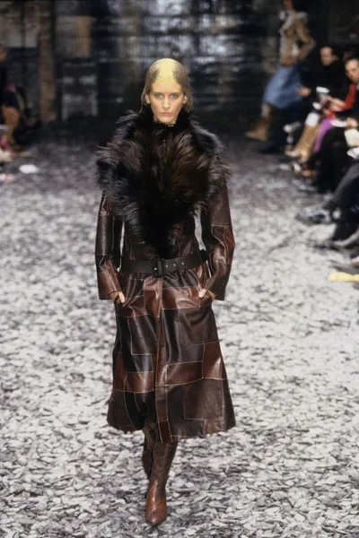 Look 29
